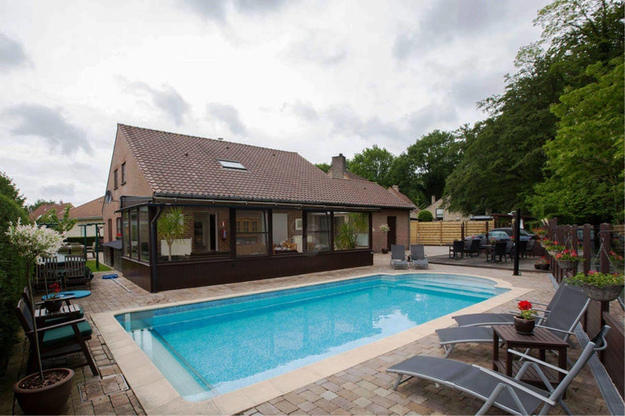 B&B Woodside Torhout Buitenkant foto