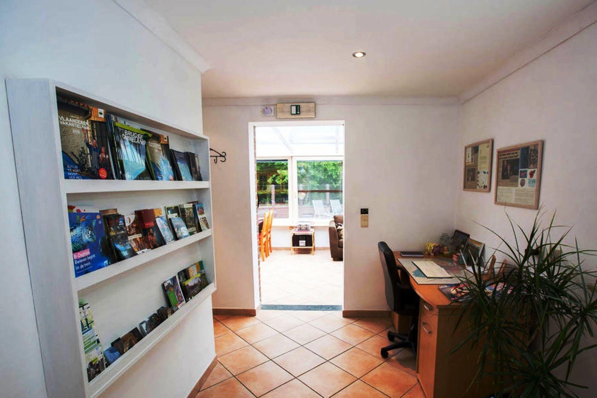 B&B Woodside Torhout Buitenkant foto